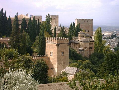 La Alhambra. Torre de los Picos vista desde el Generalife